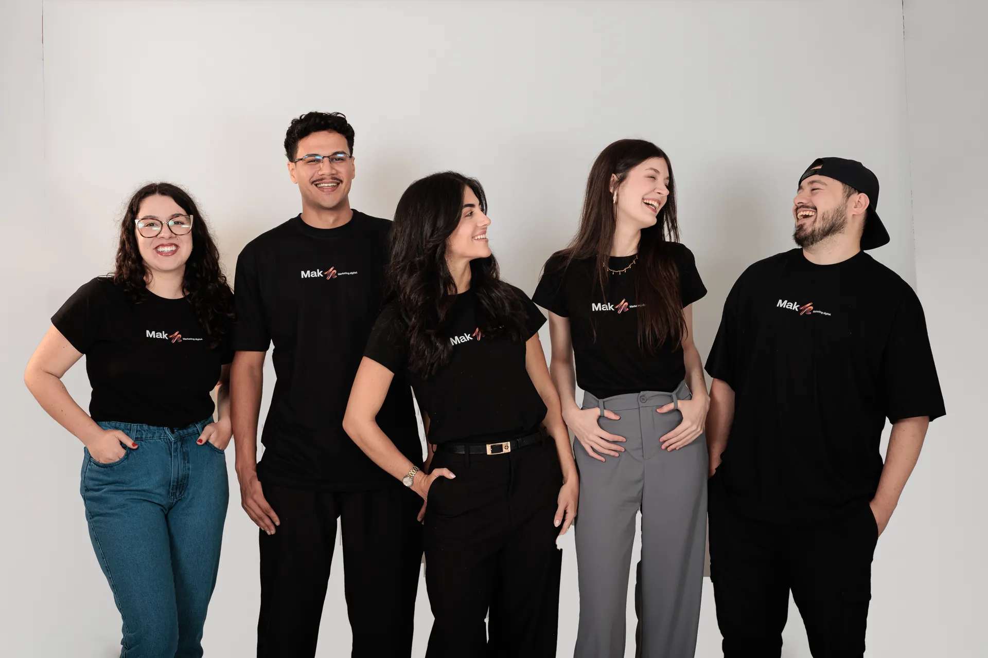 Equipe da MAK Digital reunida